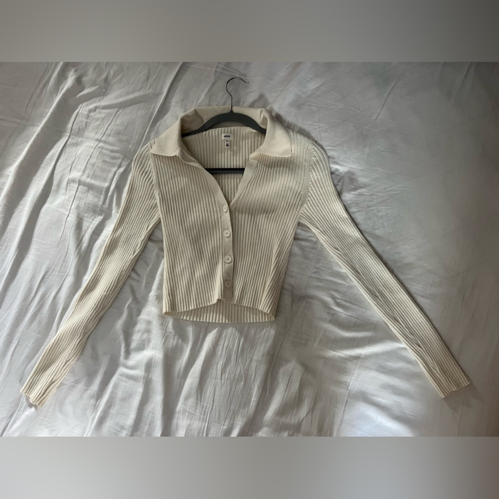 Aerie long sleeve lounge top in cream color, has buttons and collar. Super comfy
